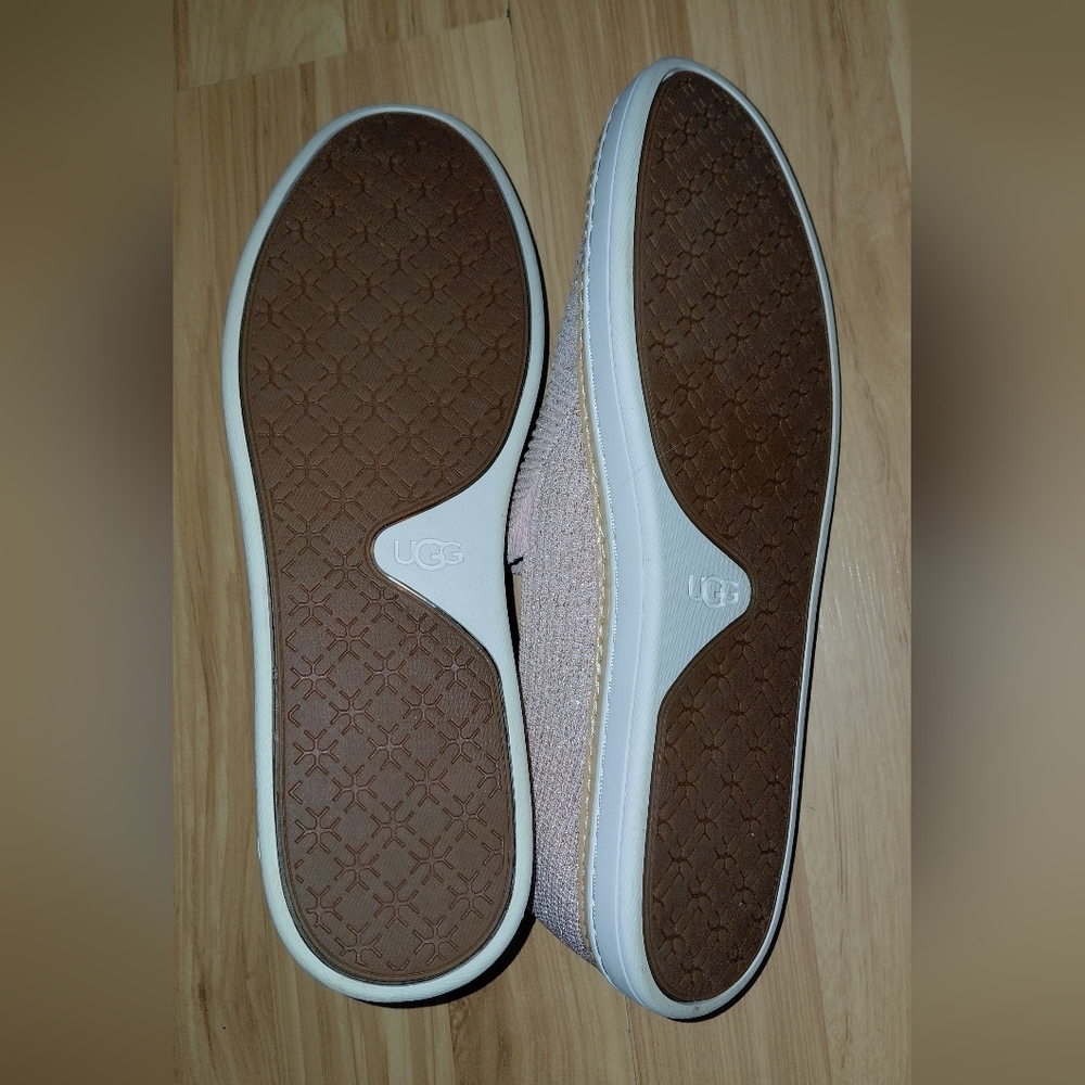 UGG Slip-On Knit Mules in Light Pink with Tan Trim - Picture 5 of 6